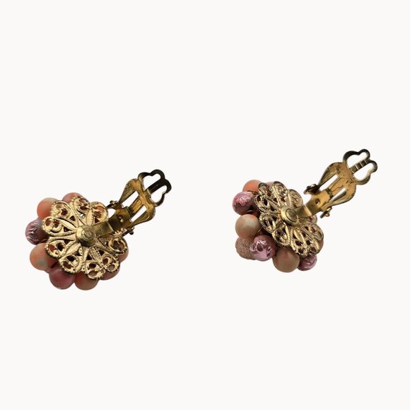 Vtg Pink/White Gold-Tone Clip-On Beaded Cluster Earrings Retro Party Fun Spring - Picture 5 of 8